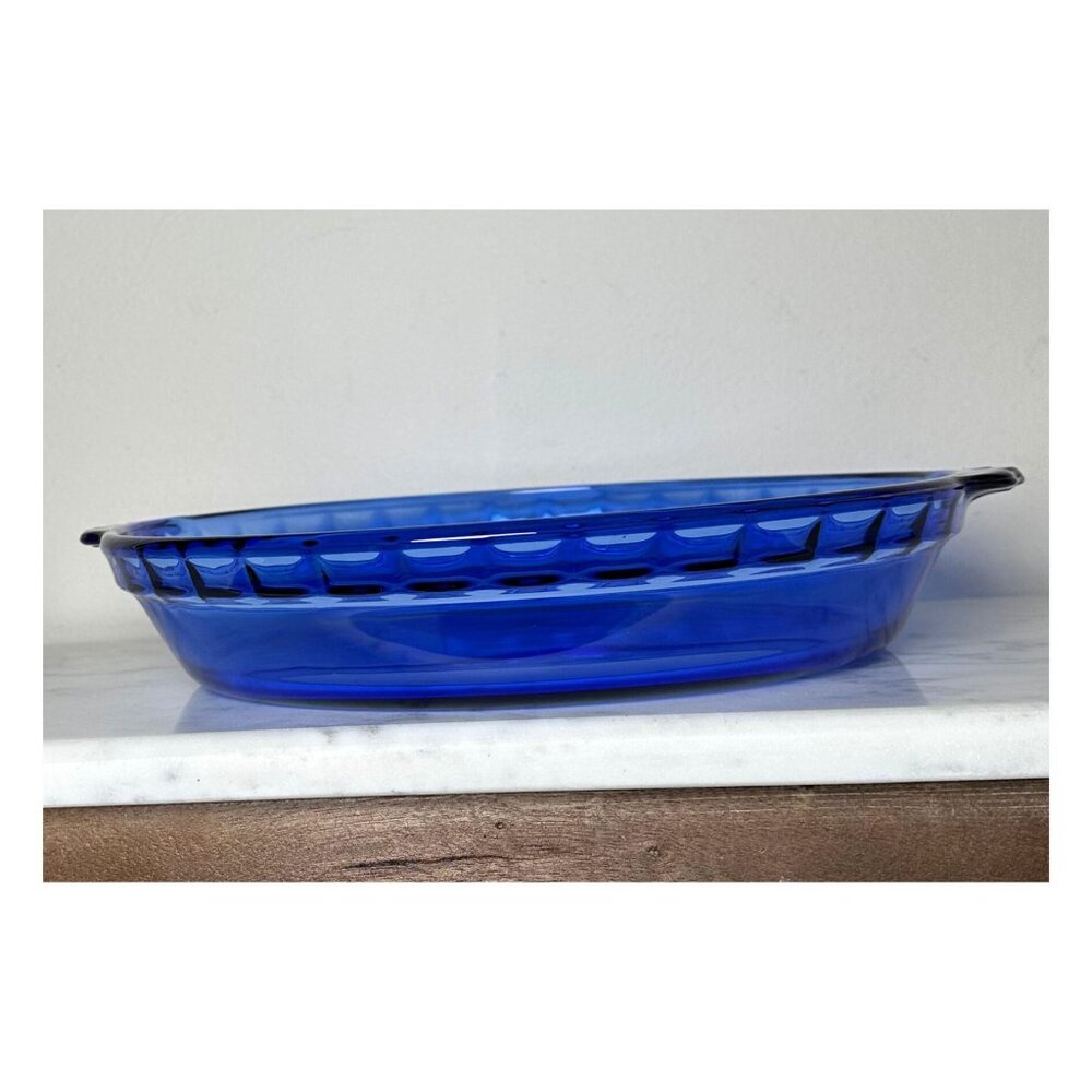 Vintage Pyrex Cobalt Blue Pie Plate 9.5 Inch No 229 | USA Made Glass Pie Dish - Picture 3 of 6